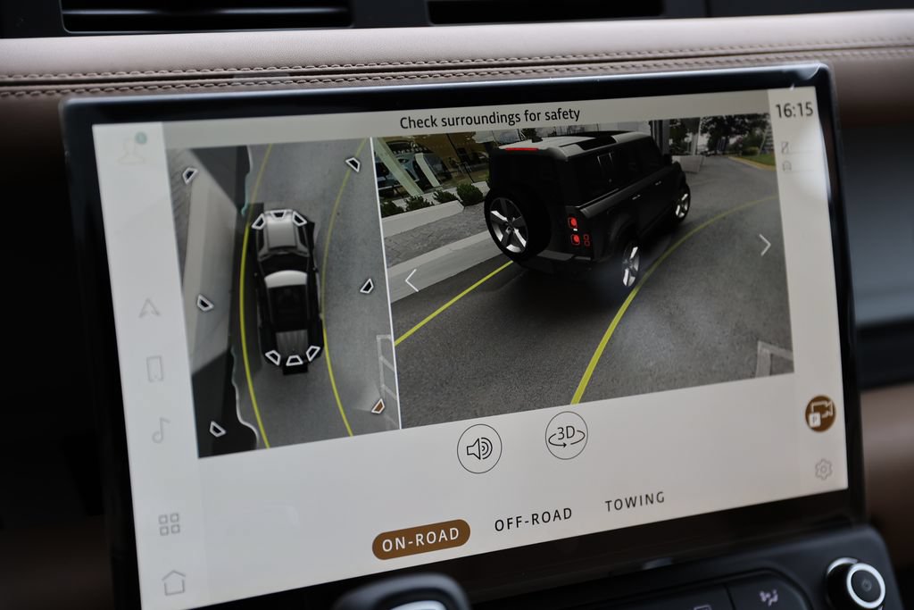 New 2026 Land Rover Defender 110 X-Dynamic SE AWD/4WD image 9