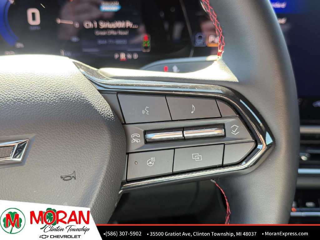 Used 2024 Chevrolet Equinox EV RS FWD image 24