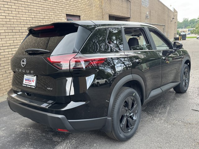 New 2026 Nissan Rogue SV w/ Cold Weather Package AWD/4WD image 9
