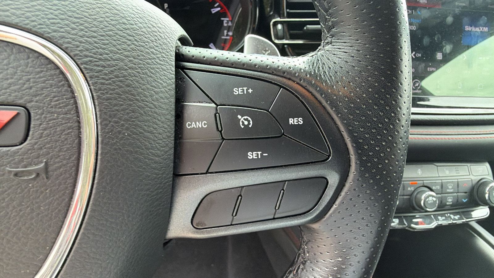 Used 2025 Dodge Durango GT AWD/4WD image 30