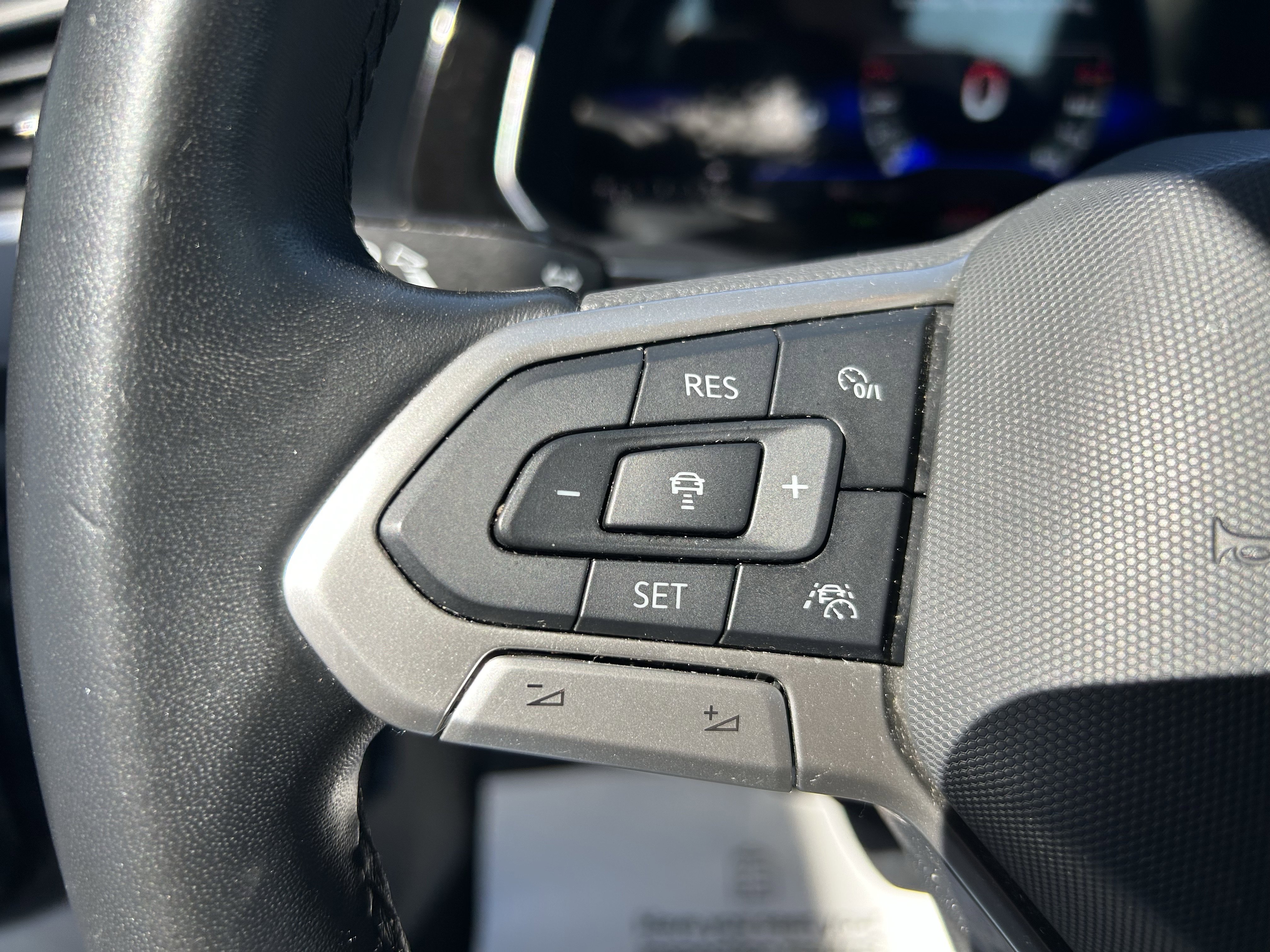 Used 2023 Volkswagen Jetta S image 24