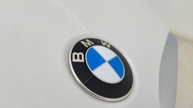 Used 2025 BMW X4 xDrive30i image 16