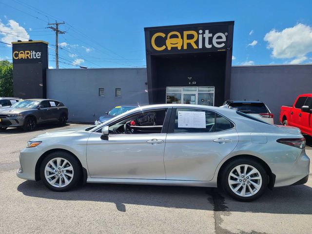 Used 2023 Toyota Camry LE AWD/4WD image 10