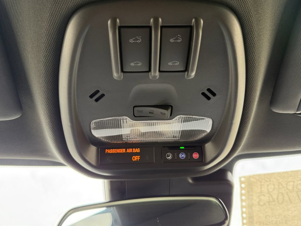 New 2026 Chevrolet Trax RS w/ Sunroof Package FWD image 18
