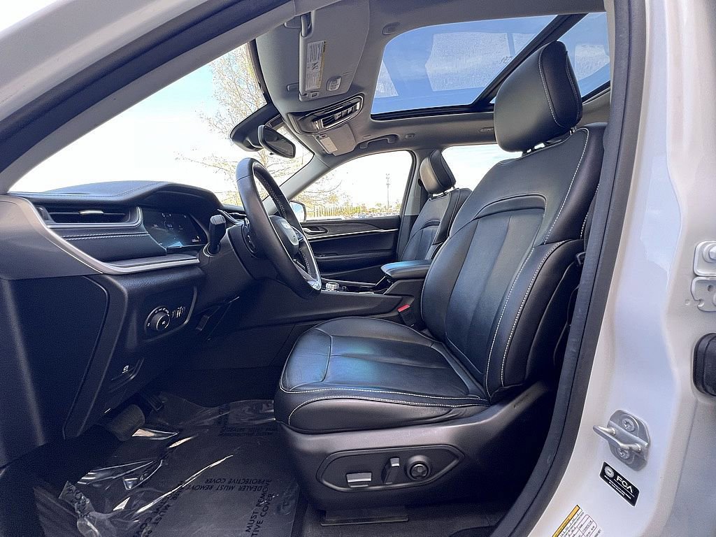 Used 2022 Jeep Grand Cherokee Limited AWD/4WD image 24
