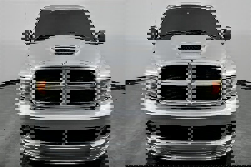 Used 2004 Dodge Ram 1500 Truck 2WD Regular Cab image 4