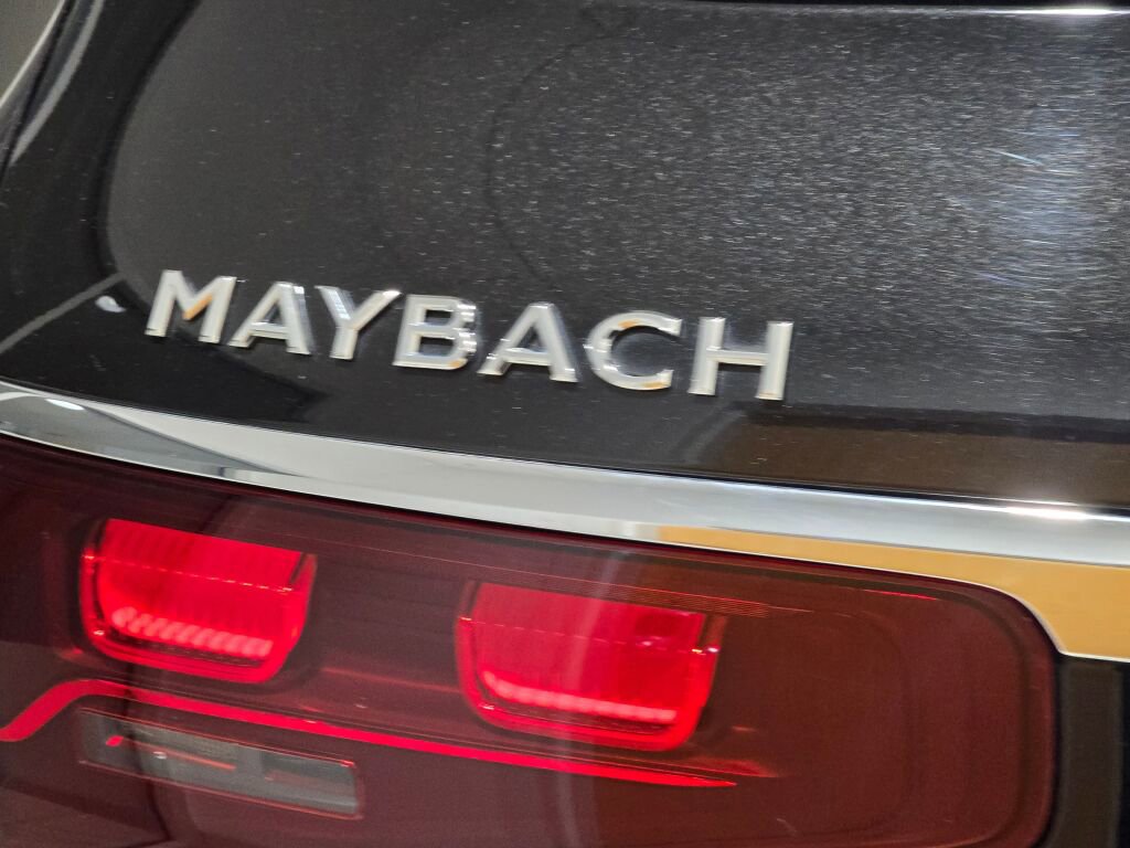 Used 2025 Mercedes-Benz Maybach GLS 600 4MATIC image 13
