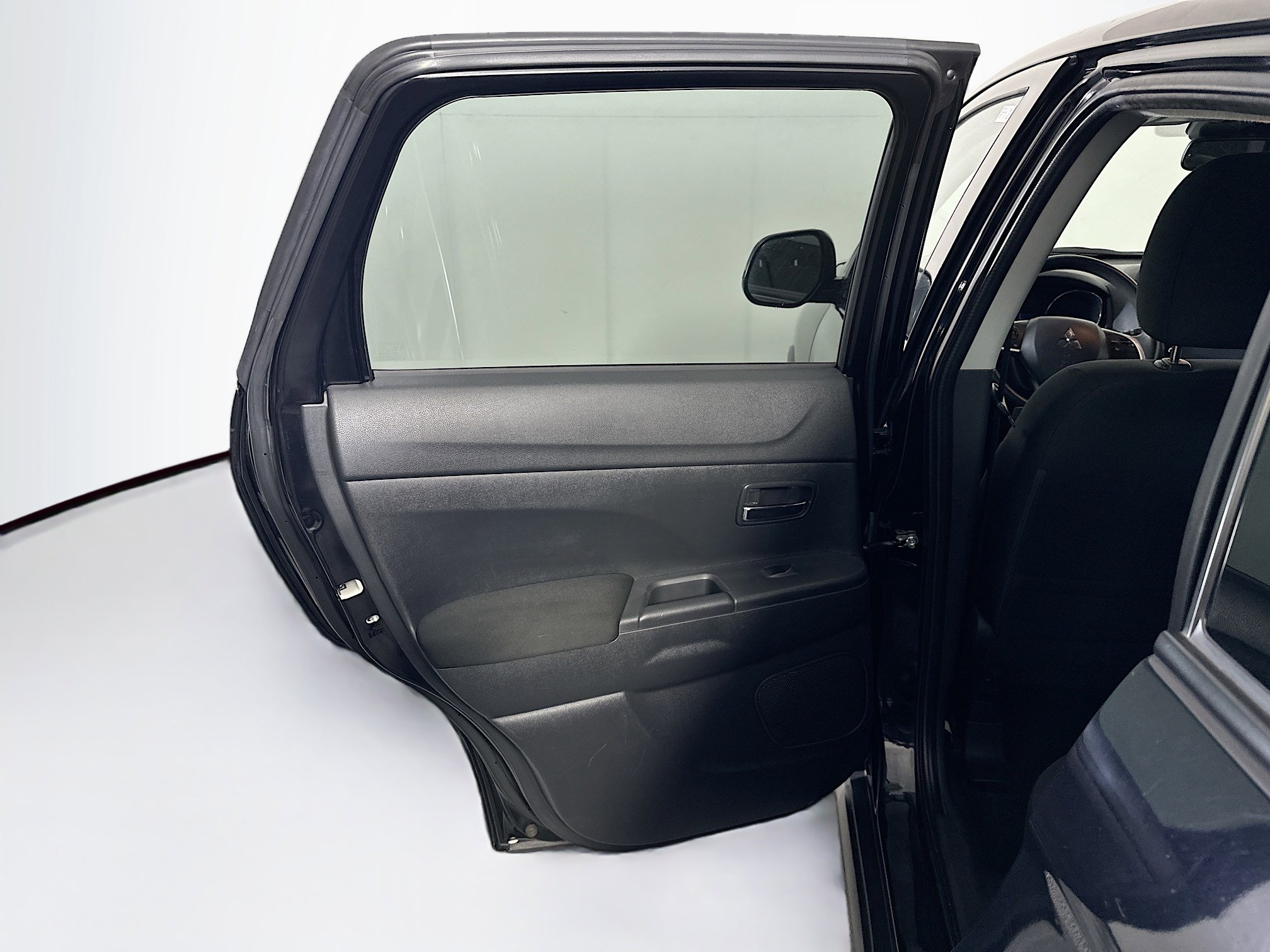 Used 2023 Mitsubishi Outlander Sport ES image 24