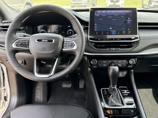 Used 2025 Jeep Compass Limited w/ High Altitude Package image 7