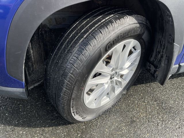 Certified 2023 Toyota Corolla Cross LE image 2