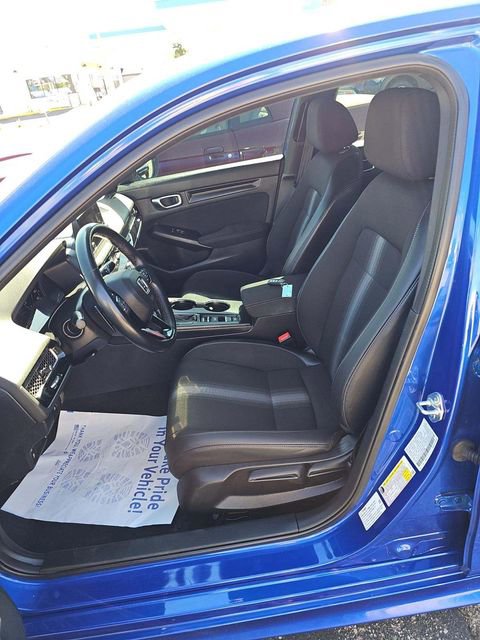 Used 2023 Honda Civic Sport image 3