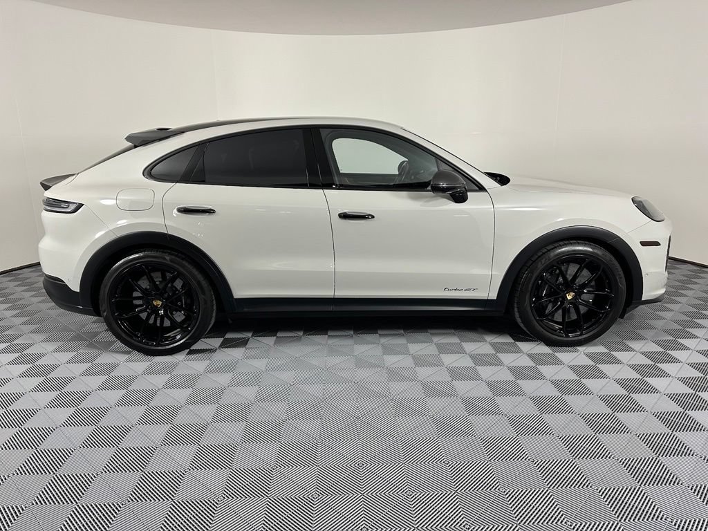 Certified 2024 Porsche Cayenne Turbo GT AWD/4WD image 11