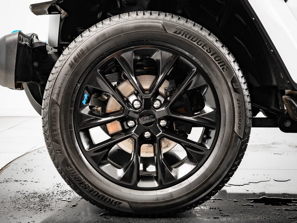 Used 2023 Jeep Wrangler Unlimited Sahara w/ Cold Weather Group image 13