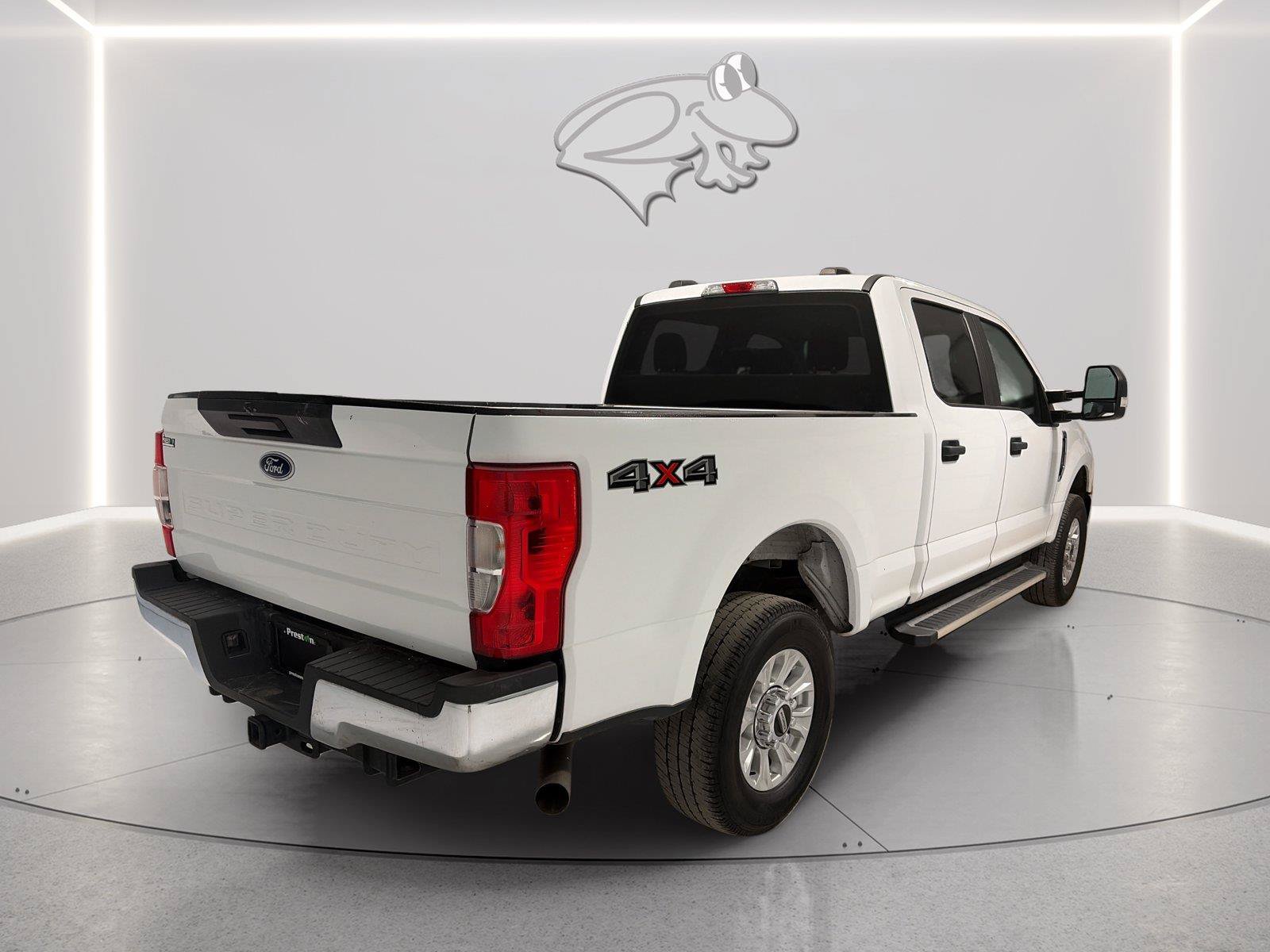 Certified 2022 Ford F250 XL w/ STX Appearance Package AWD/4WD image 5