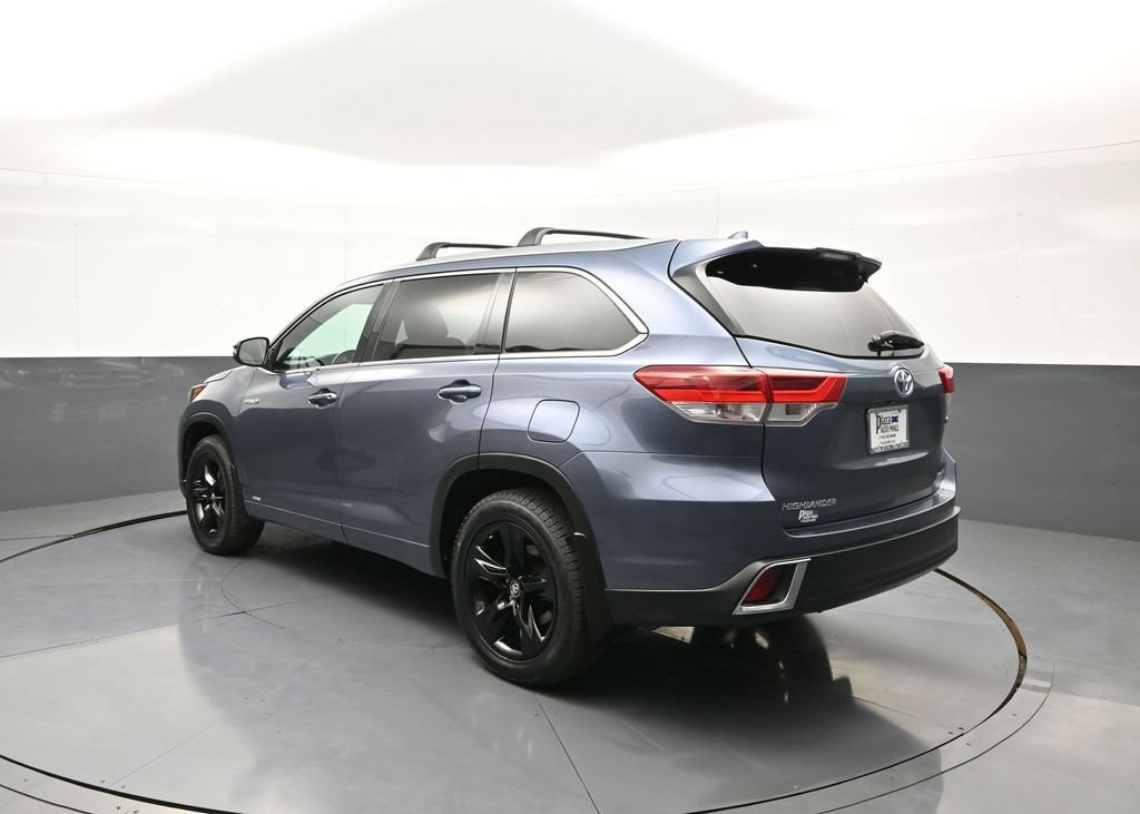 Used 2017 Toyota Highlander Limited Platinum w/ Carpet Mat Package AWD/4WD image 8