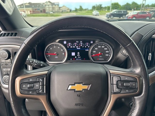 Used 2021 Chevrolet Silverado 1500 High Country image 18