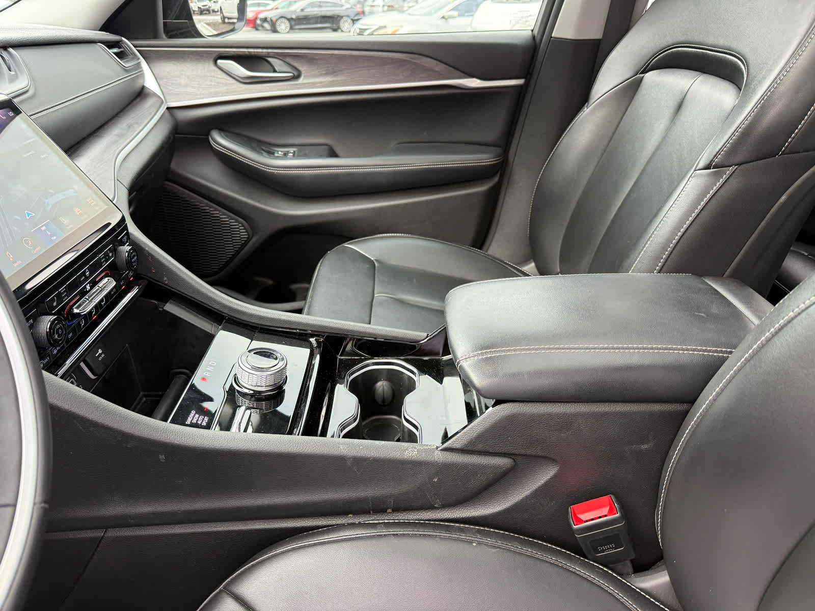 Used 2023 Jeep Grand Cherokee L Limited AWD/4WD image 23
