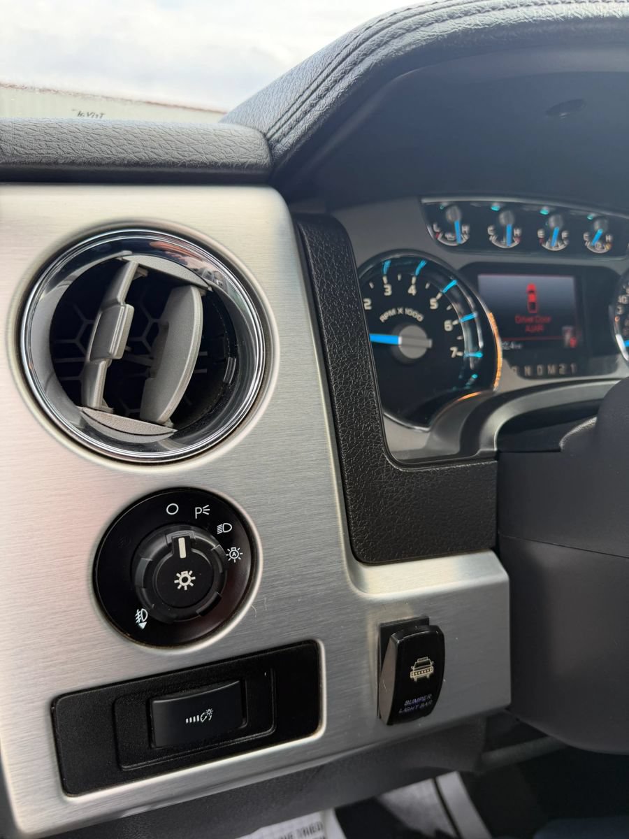Used 2014 Ford F150 Platinum AWD/4WD image 29