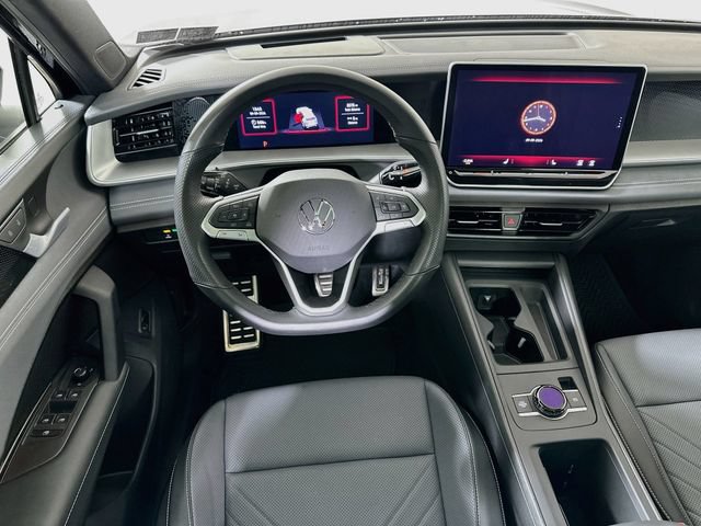 Certified 2025 Volkswagen Tiguan SE R-Line AWD/4WD image 22