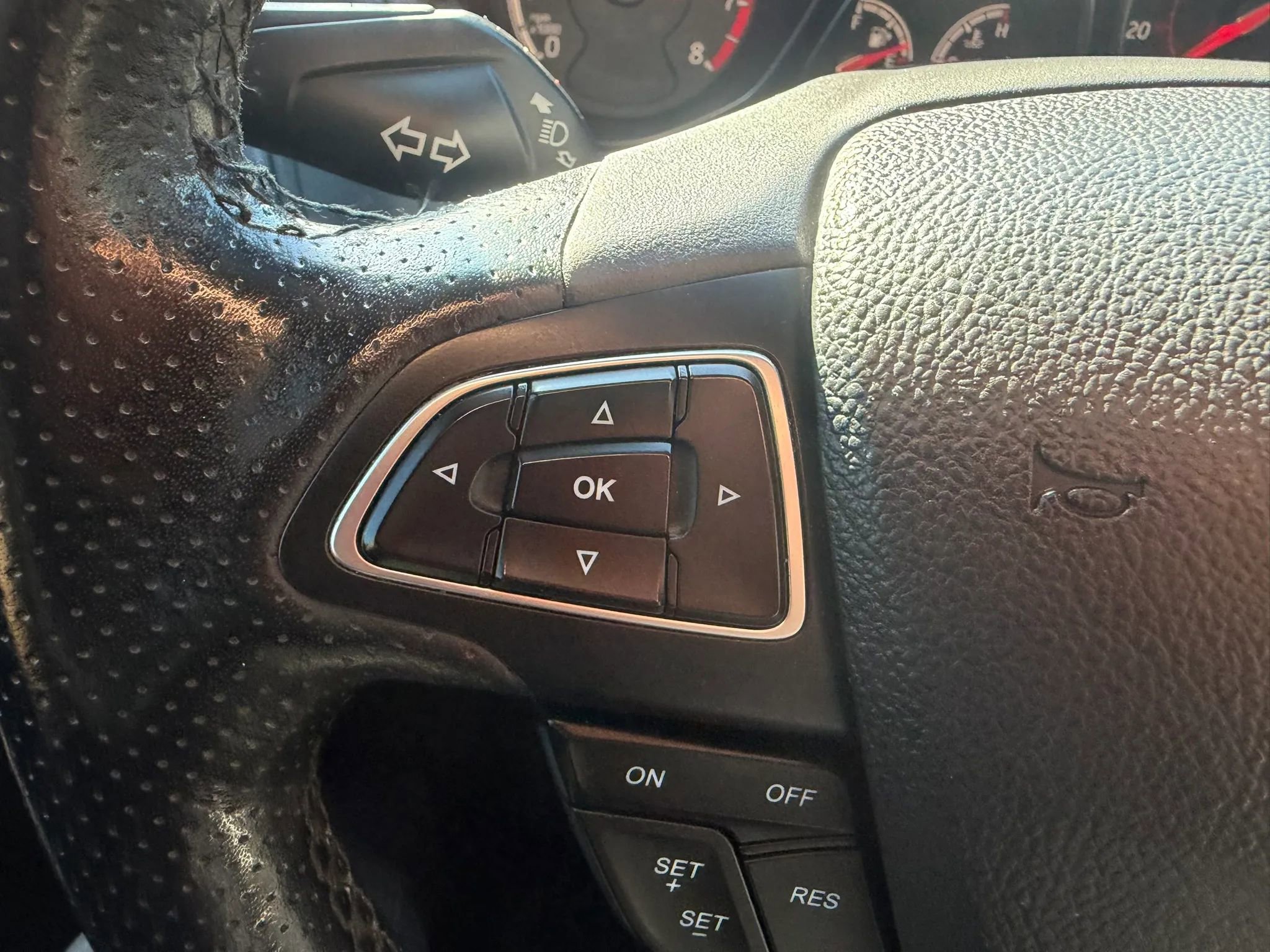 Used 2018 Ford Focus ST w/ Equipment Group 401A FWD image 13