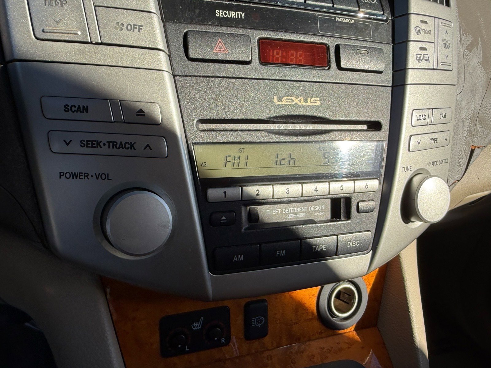 Used 2006 Lexus RX 330 image 35