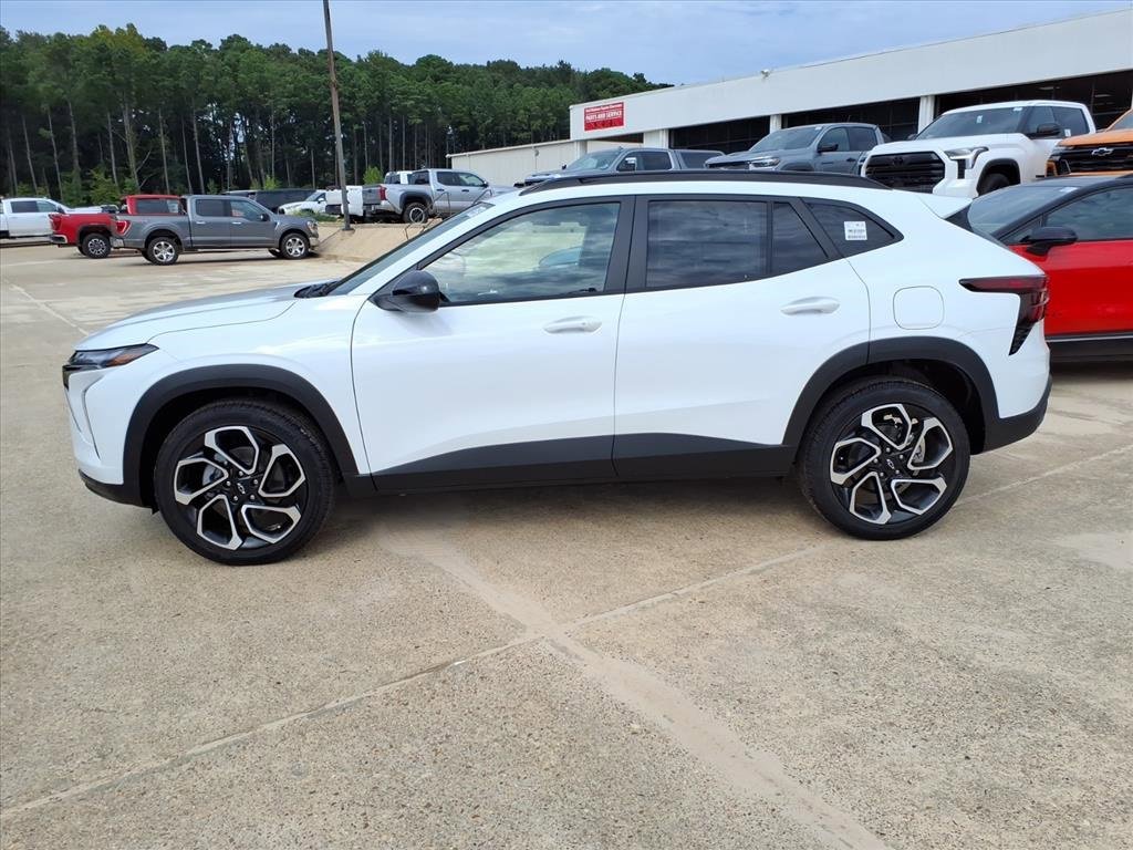 New 2026 Chevrolet Trax RS w/ Sunroof Package image 2