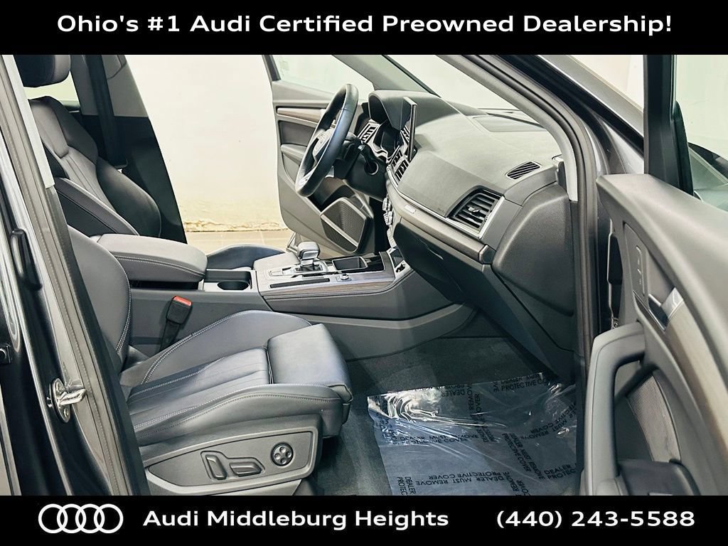 Certified 2025 Audi Q5 e Premium Plus w/ Premium Plus Package AWD/4WD image 10