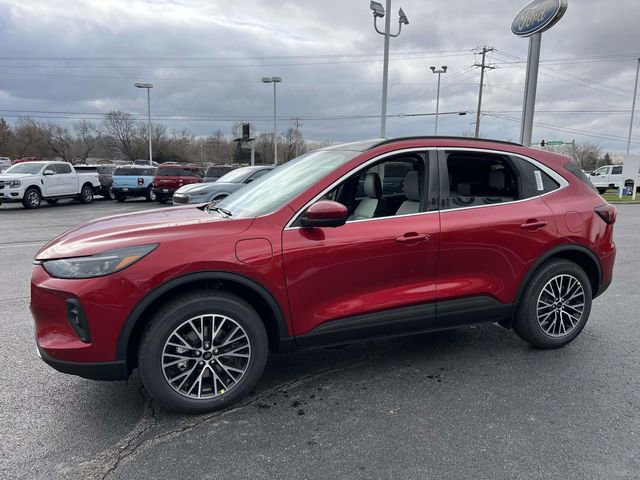 New 2026 Ford Escape SE w/ PHEV Premium Package FWD image 3