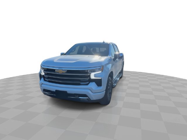 Certified 2025 Chevrolet Silverado 1500 High Country w/ Z71 Off-Road Package AWD/4WD image 3