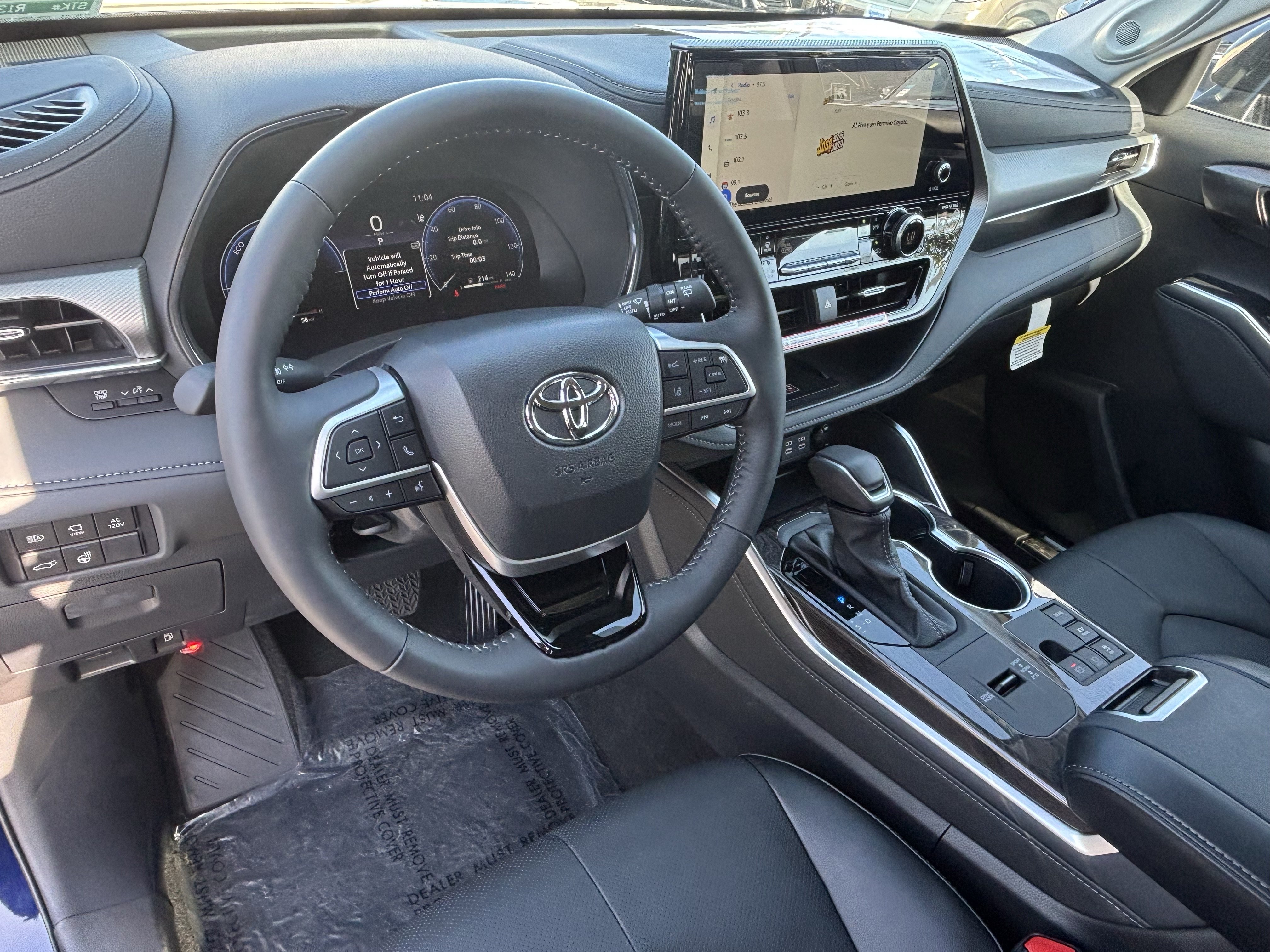 Used 2026 Toyota Highlander Platinum AWD/4WD image 18