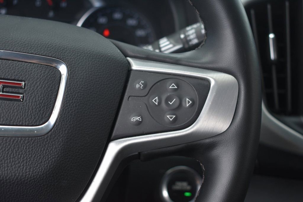 Used 2023 GMC Terrain SLT image 16