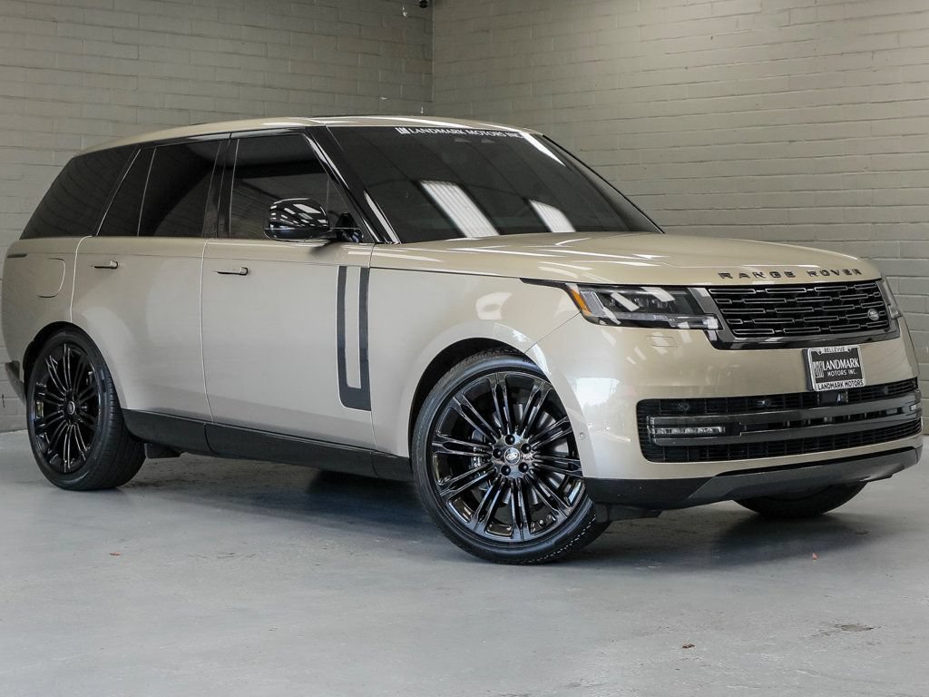 Used 2025 Land Rover Range Rover SE