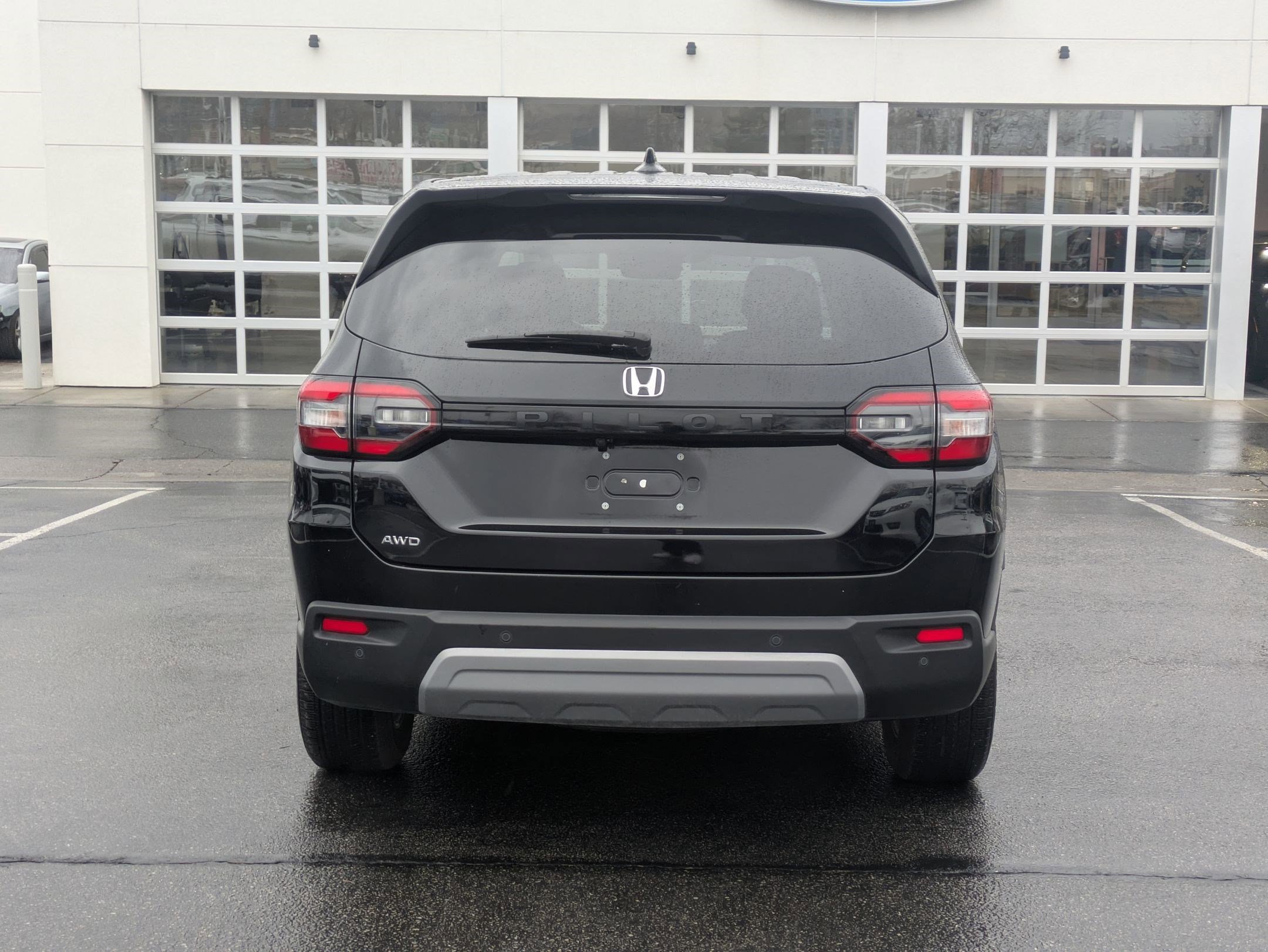 Used 2025 Honda Pilot EX-L image 7