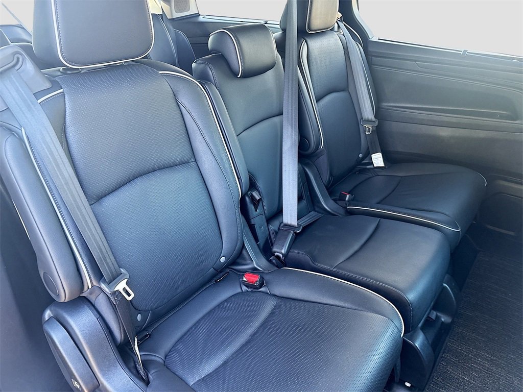 Used 2025 Honda Odyssey Elite image 30