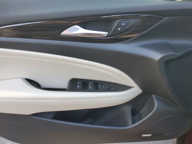 Used 2019 Buick Regal Avenir w/ Driver Confidence Package II FWD image 16