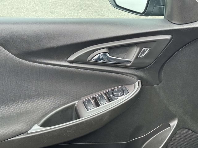 Used 2023 Chevrolet Malibu LT FWD image 16