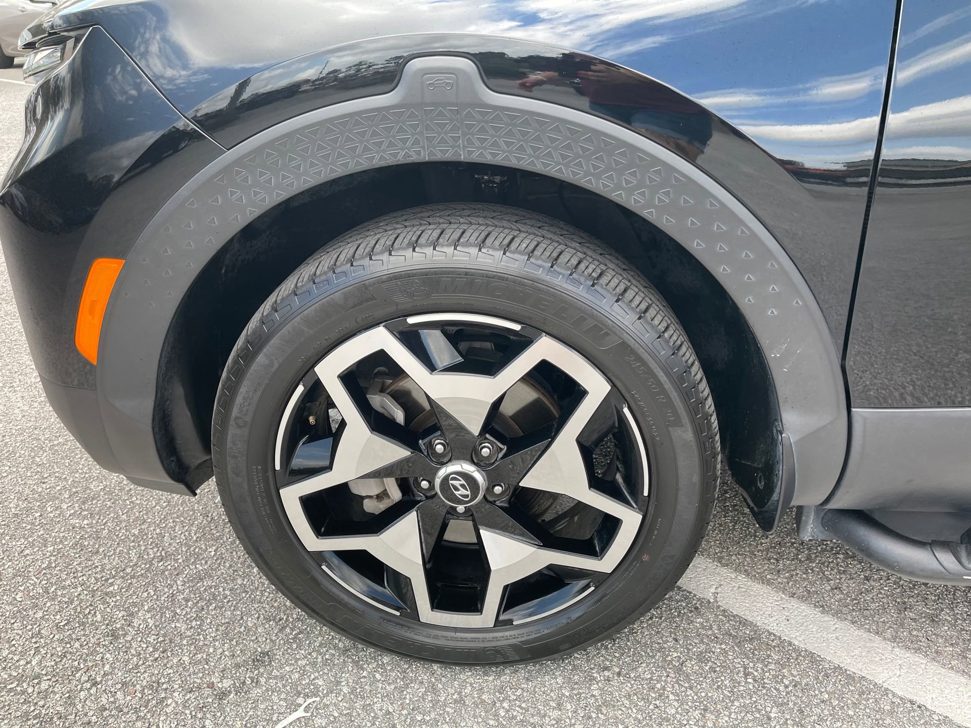 Used 2023 Hyundai Santa Cruz Limited w/ Tow & Go Package image 10