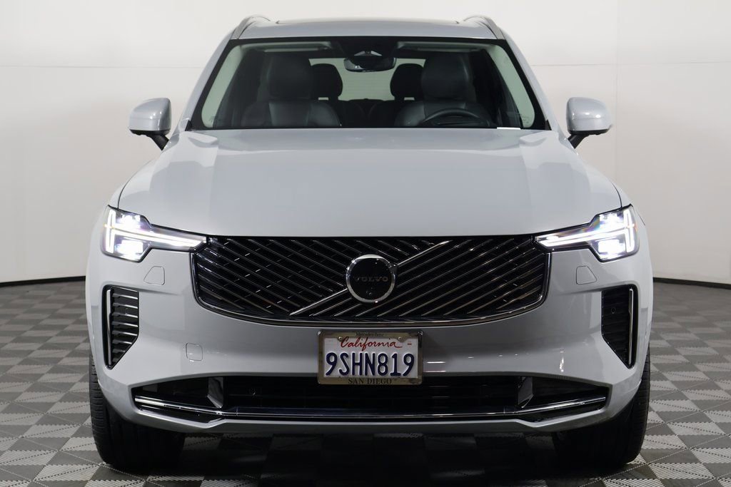 Used 2025 Volvo XC90 B6 Ultra image 2