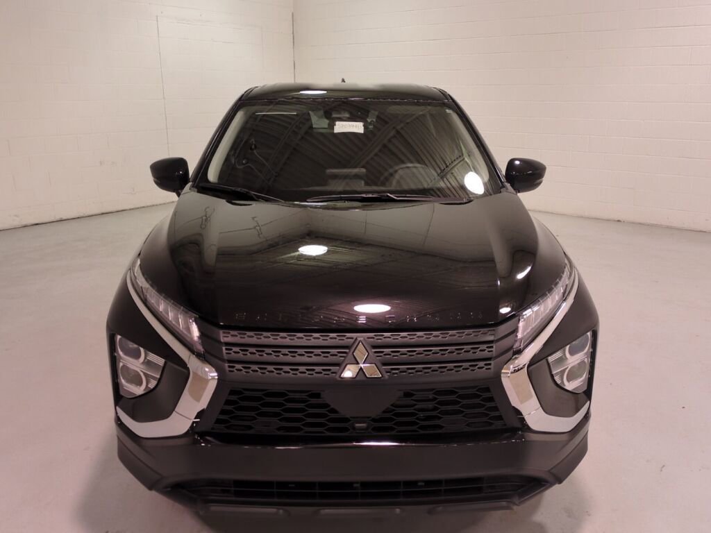 New 2025 Mitsubishi Eclipse Cross LE image 9