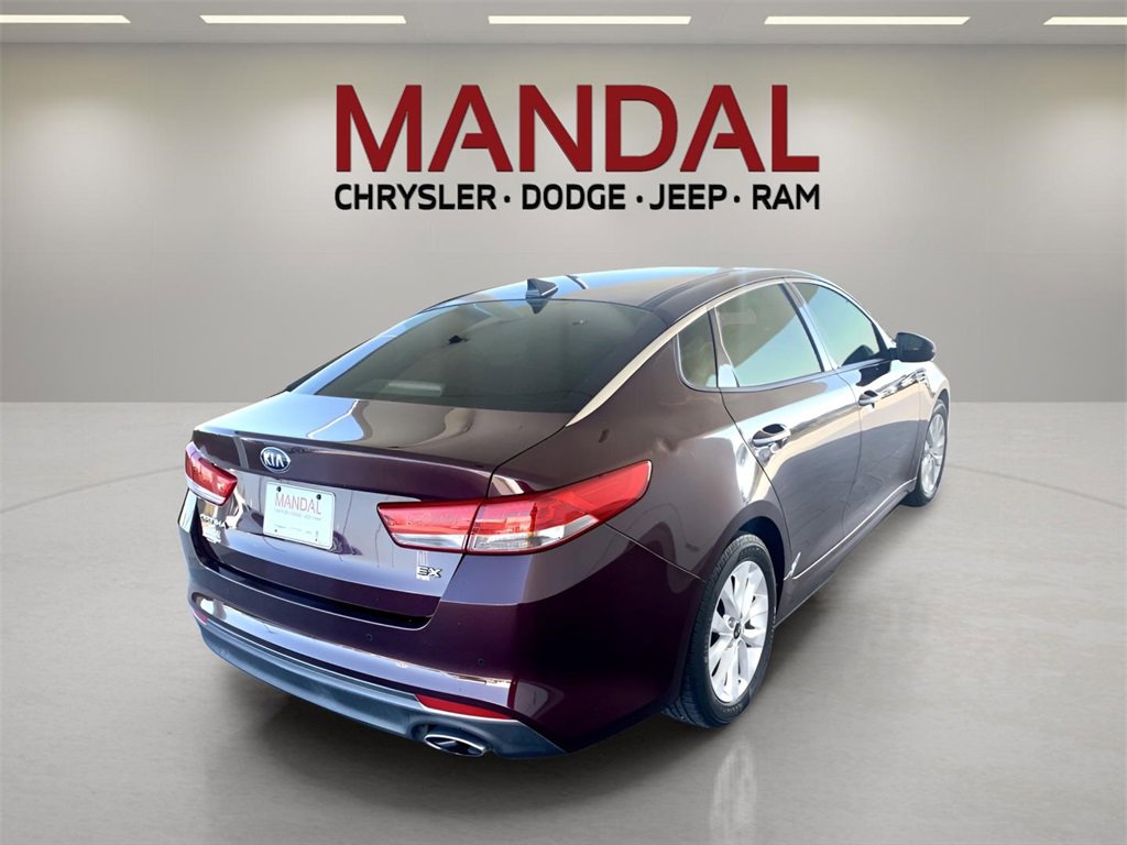 Used 2018 Kia Optima EX w/ Premium Package image 6