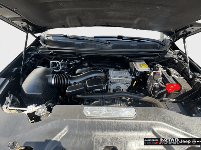 Used 2022 Jeep Wagoneer Series III AWD/4WD image 23
