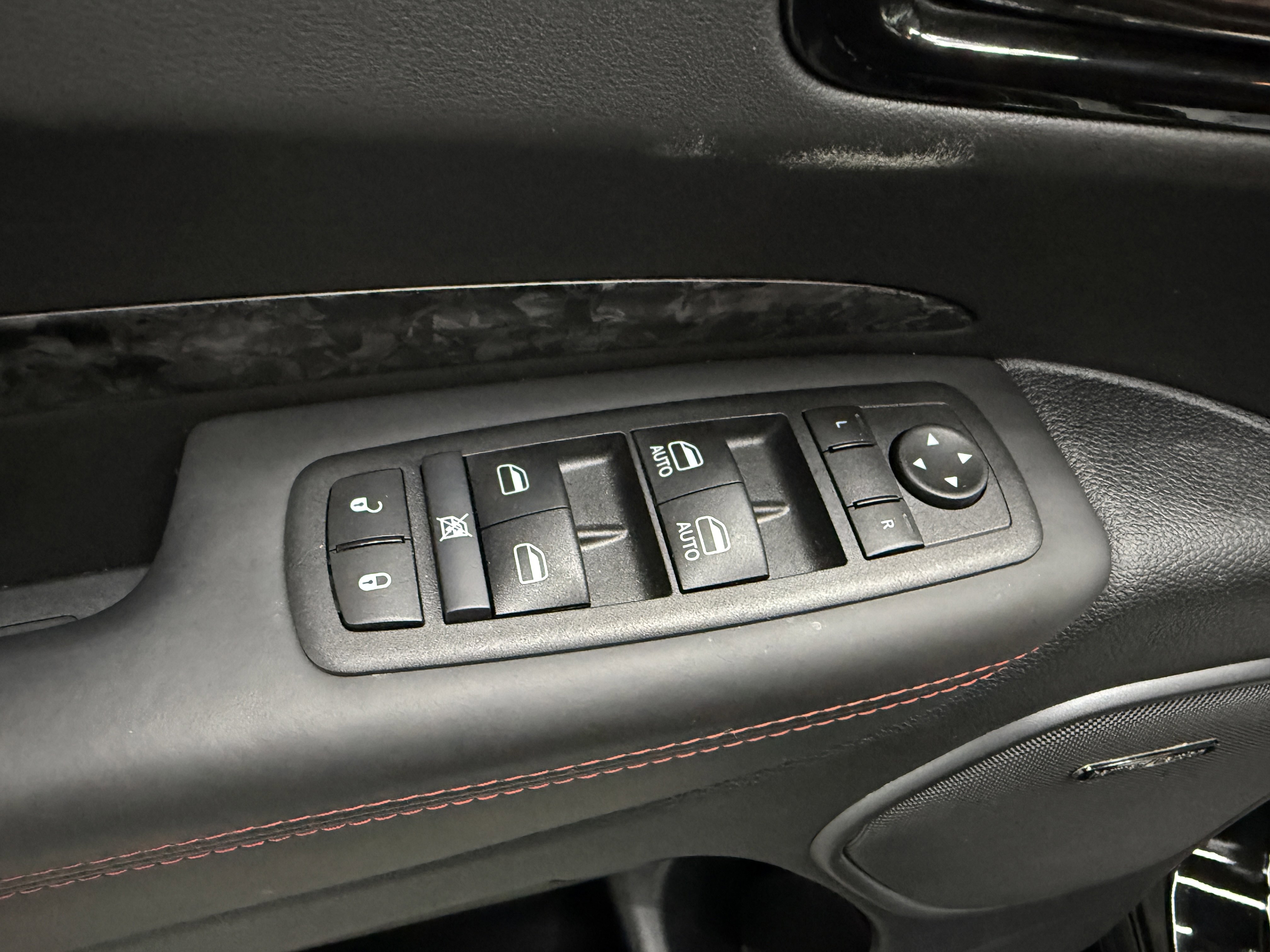 Used 2024 Dodge Durango R/T AWD/4WD image 12