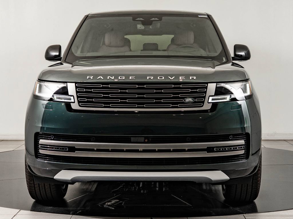 New 2026 Land Rover Range Rover Long Wheelbase SE AWD/4WD image 2