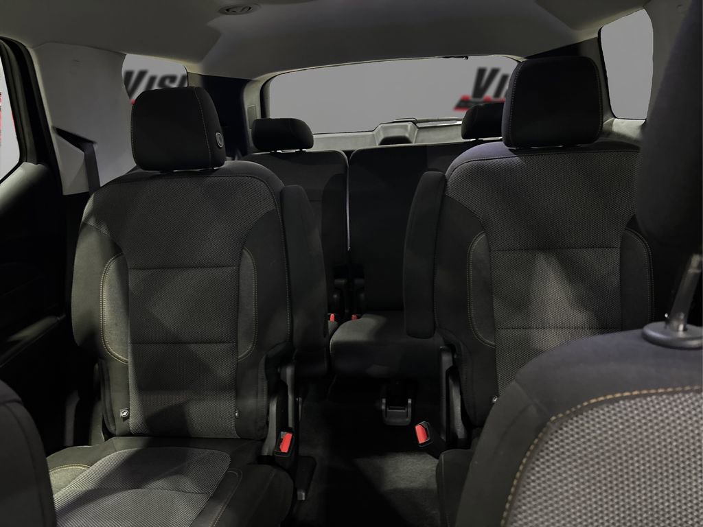 Used 2018 Chevrolet Traverse LT image 19