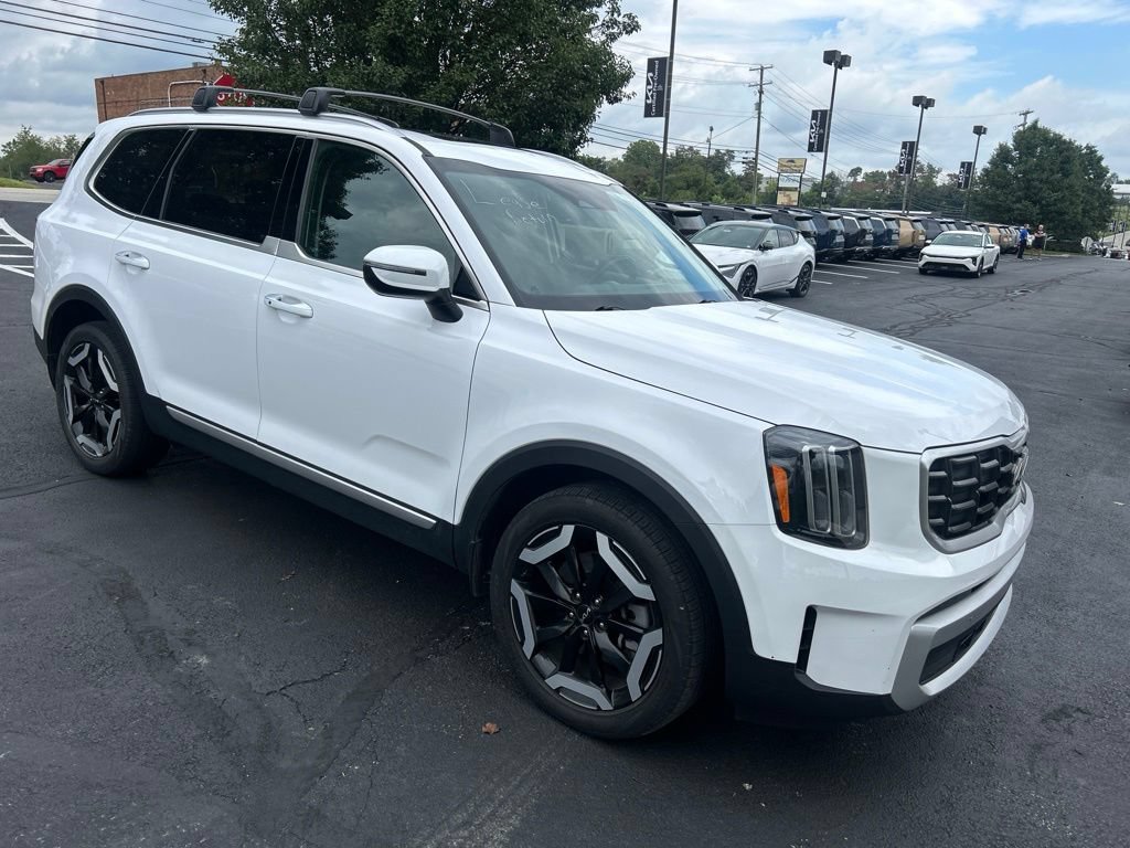 Certified 2024 Kia Telluride S w/ S Sunroof Package
