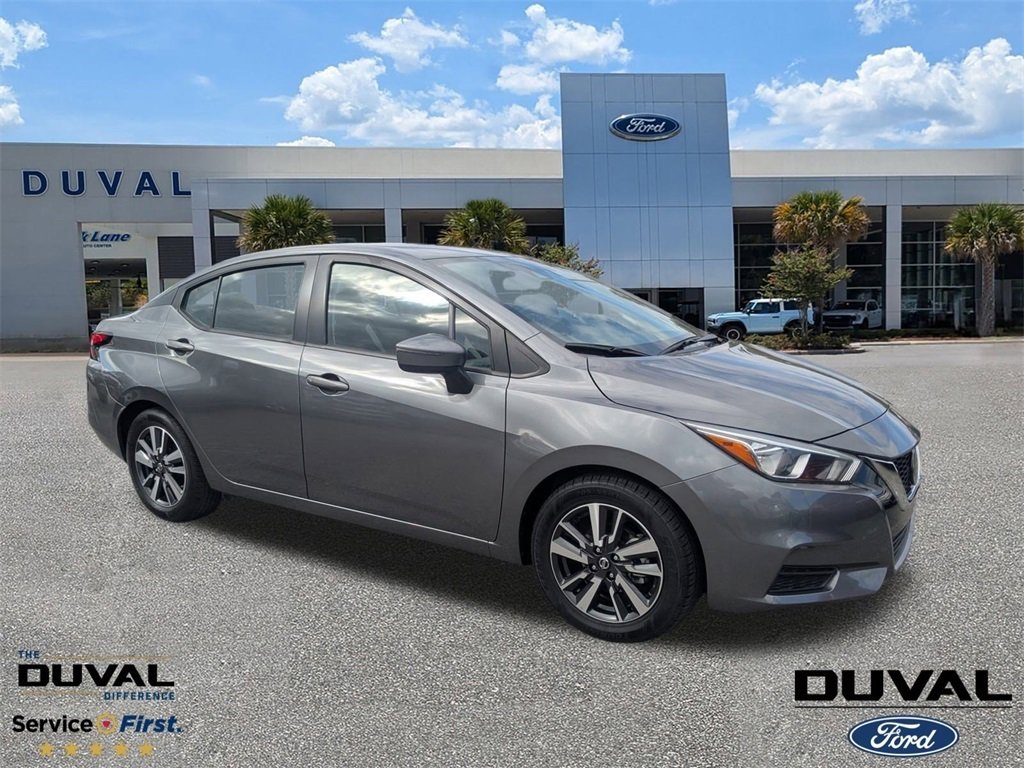 Used 2021 Nissan Versa SV image 1