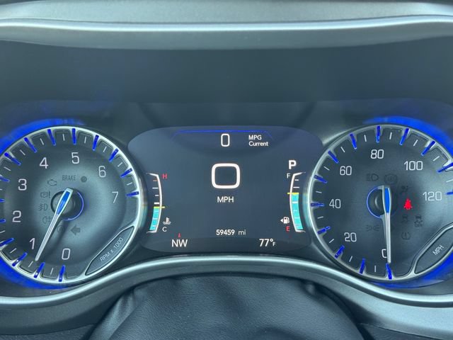 Certified 2024 Chrysler Pacifica Touring-L FWD image 27