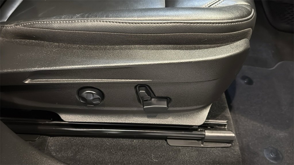 Used 2020 Alfa Romeo Stelvio Ti w/ Nero Edizione image 13