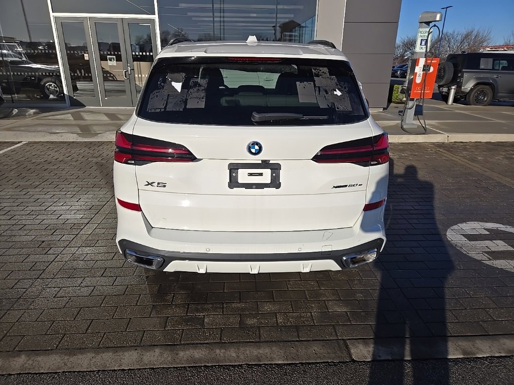 Used 2025 BMW X5 xDrive50e w/ M Sport Package image 6