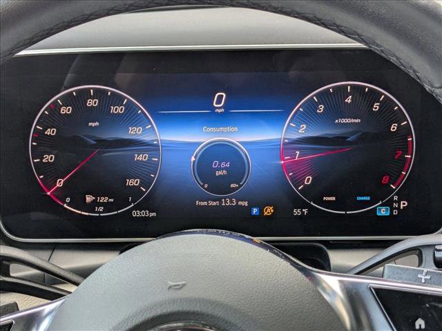 Used 2025 Mercedes-Benz GLC 300 4MATIC image 13